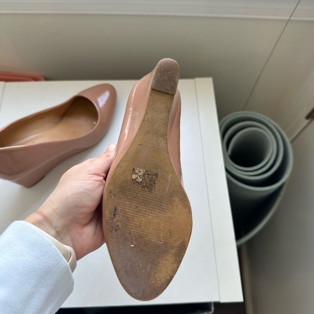 Elegant jcrew Nude Wedge Pumps - Picture 5 of 5